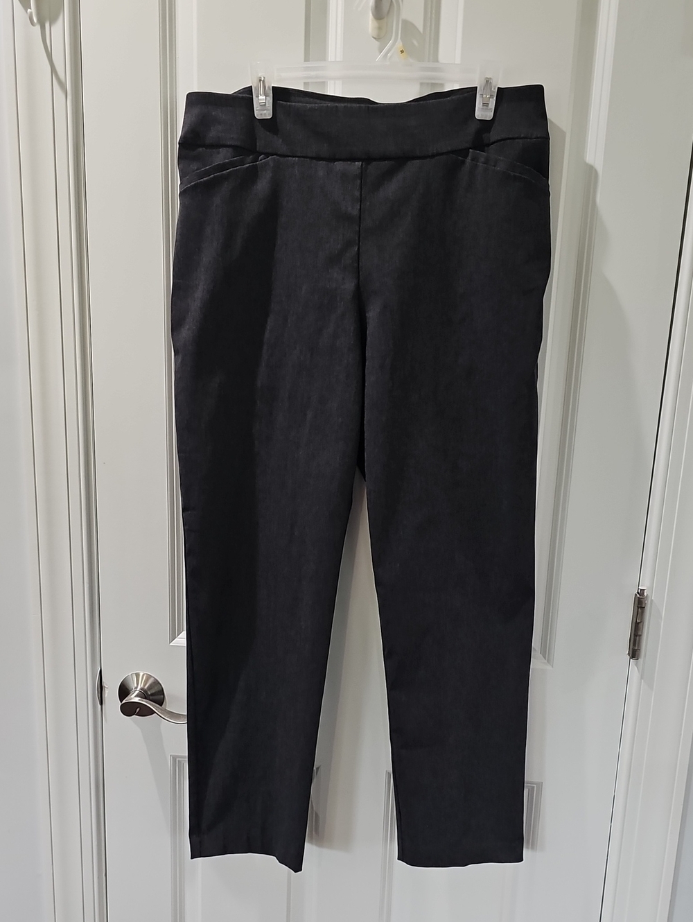 Women's Charcoal Gray Pull-On Slim Ankle Pants